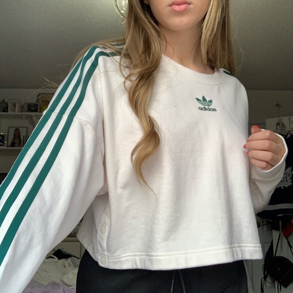 Vintage Adidas Sweatshirt 🤍 - Picture 2 of 4